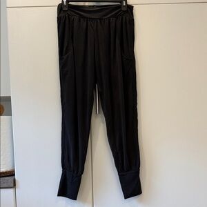 ZYIA Active ~ Black “Jogger in a Bottle 2”